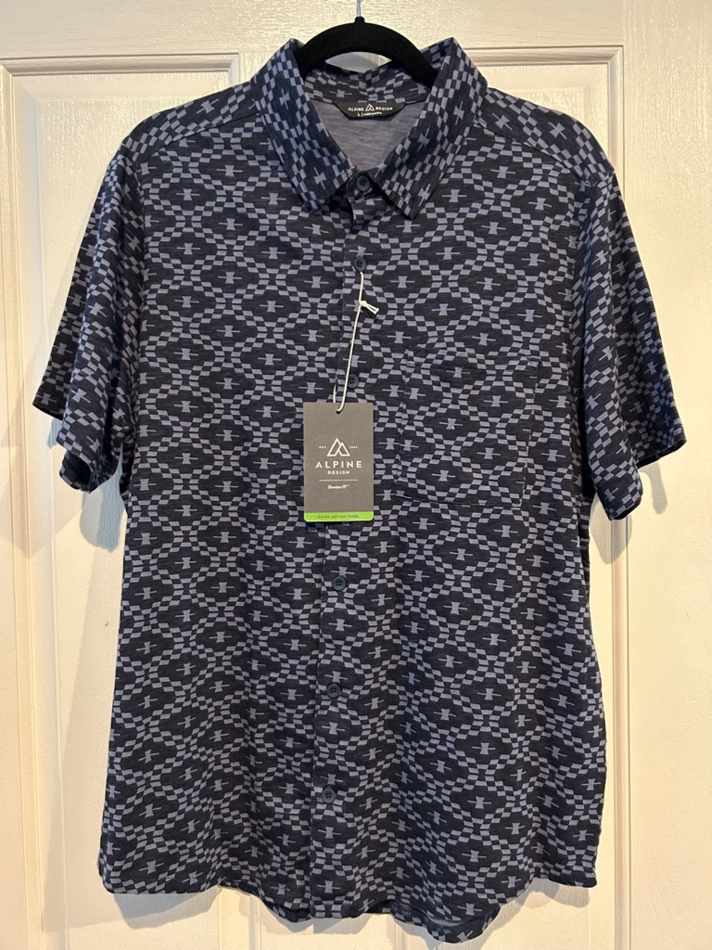 Alpine Design Blue Geometric Short-Sleeve Knit Button Up Pocket Shirt